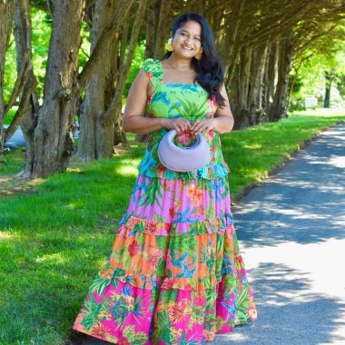 Brand Spotlight- Favorite Summer Dresses from Avara- Wearing Avara Ivy Dress. Songmont small Luna bag, Tuckernuck Dune Pom Earrings by Top US Mom Fashion Blogger Dreaming Loud