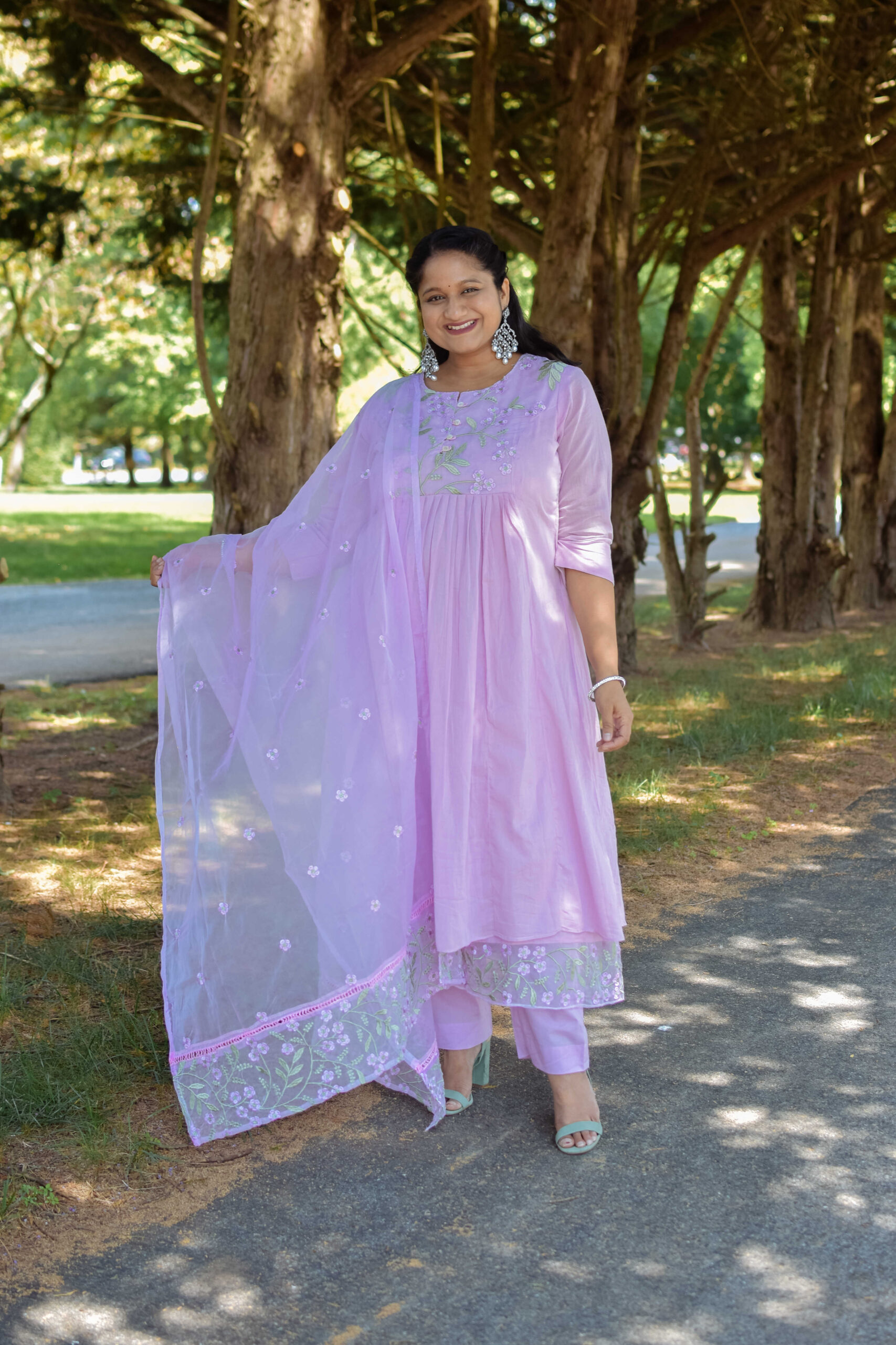 Maternity Friendly Kurta Set, Lilac Kurta ser, zircon diamond big statement earrings by Top US Indian Blogger Dreaming Loud