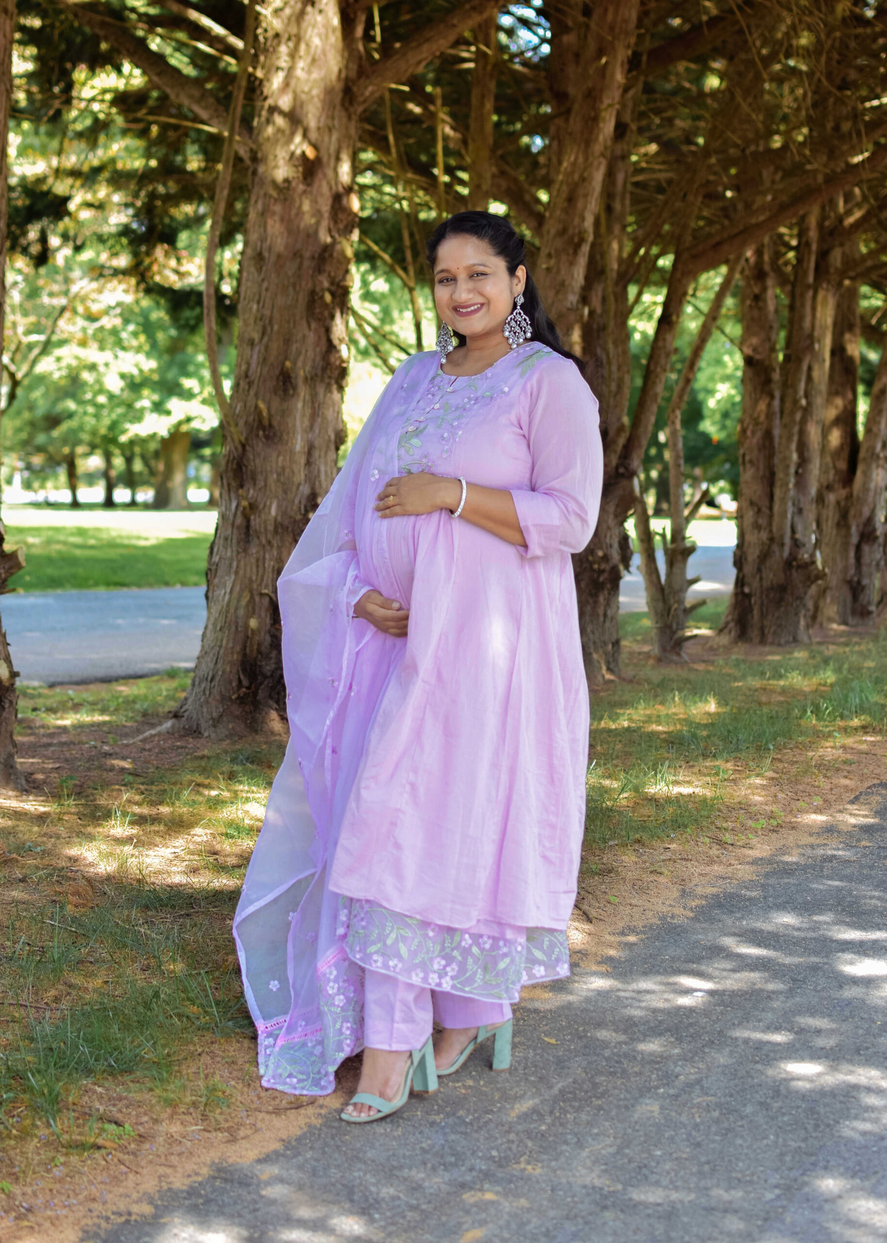 Maternity Friendly Kurta Set, Lilac Kurta ser, zircon diamond big statement earrings by Top US Indian Blogger Dreaming Loud