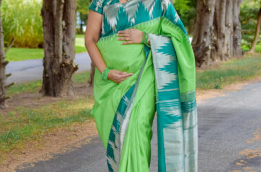 Maternity Saree Look- Green Temple Border Kanchi Silk Saree by Top US Saree Blogger Dreaming Loud