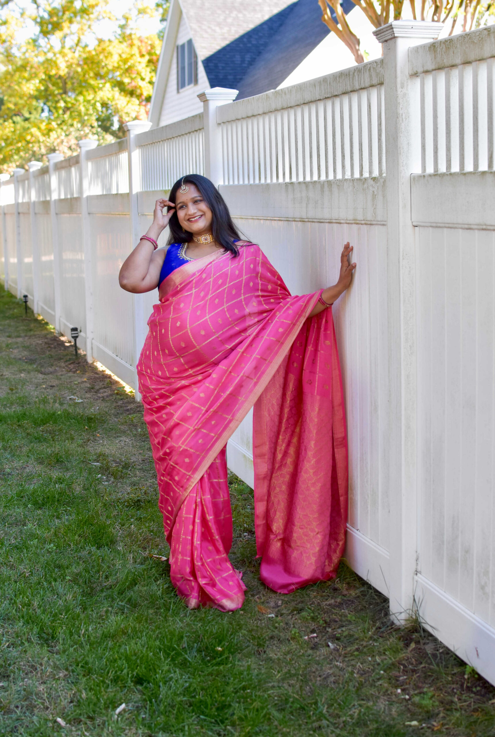 How to Style Saree During Pregnancy_ Top Saree Weaves and Fabrics to Embrace During Pregnancy- Mysore silk saree maternity picture by Top US Indian Blogger Dreaming Loud