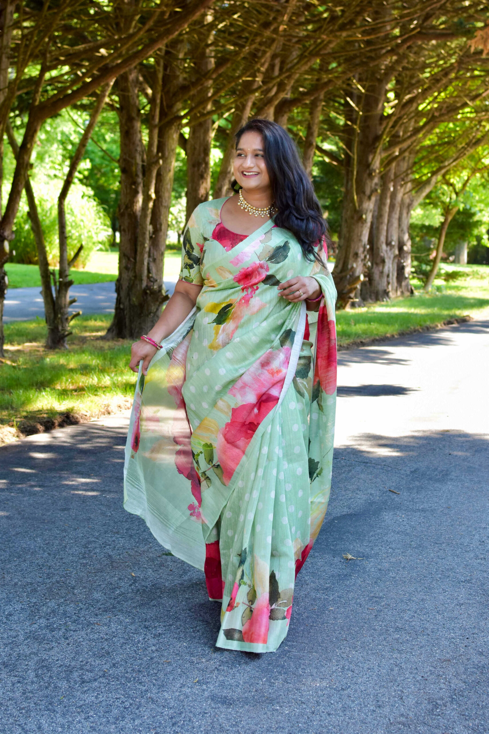 How to Style Saree During Pregnancy_ Top Saree Weaves and Fabrics to Embrace During Pregnancy- Wearing Floral Tussar Saree by Top US Mom Blogger Dreaming Loud